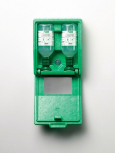 AUGENDUSCHE in Wandbox/Spiegel, mit 2 x 500 ml  Flaschen
